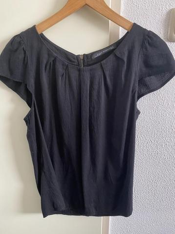 Tuniek (zwart) beschikbaar voor biedingen