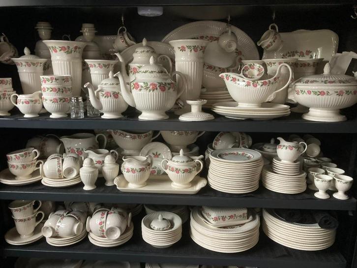 wedgwood rosalind servies, Huis en Inrichting, Keuken | Servies, Nieuw, Wedgwood, Aardewerk, Ophalen