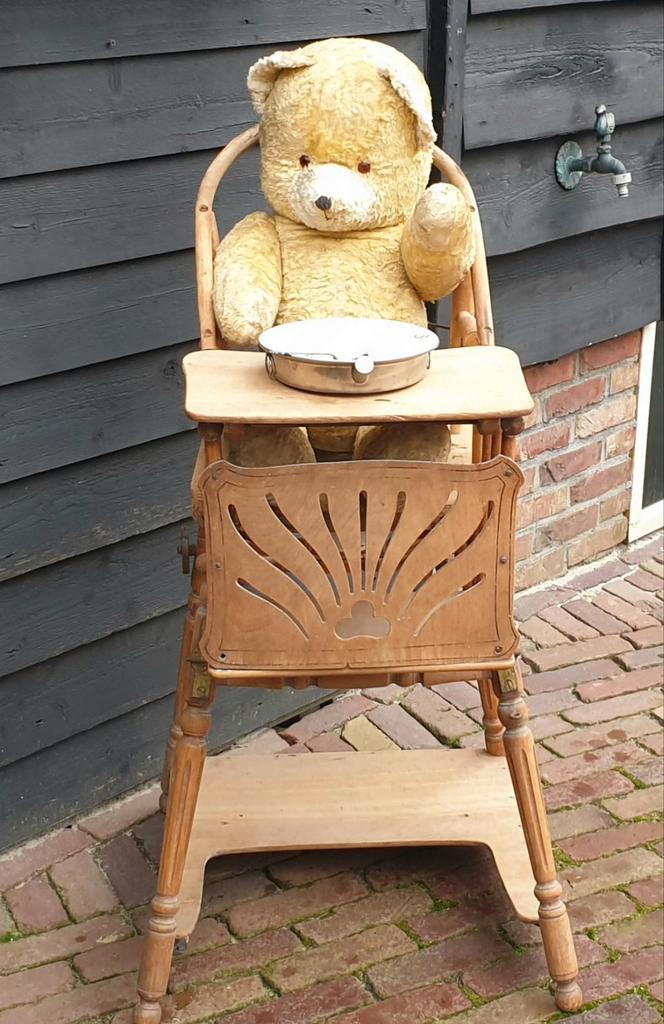 Antieke Houten kinderstoel met telraam en emaille potje., Antiek en Kunst, Antiek | Speelgoed, Ophalen