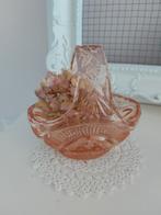 Brocante roze glazen persglas schaal mandje bewerkt glas, Ophalen of Verzenden, Zo goed als nieuw, Rond, Glas