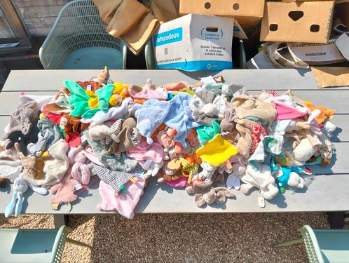 Super grote partij knuffeldoekjes/ tutdoekjes, 150 stuks, Kinderen en Baby's, Speelgoed | Knuffels en Pluche, Ophalen