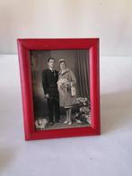 NR 191 staande fifties vintage fotolijst voor fotomaat 29x23, Audio, Tv en Foto, Fotografie | Fotolijsten, Ophalen of Verzenden