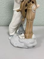 Prachtig porseleinen beeld Vintage 1985 NAO Lladro zeil boy, Verzamelen, Beelden en Beeldjes, Ophalen of Verzenden, Zo goed als nieuw