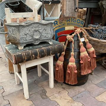 Antieke woonaccessoires *floor epe* beschikbaar voor biedingen