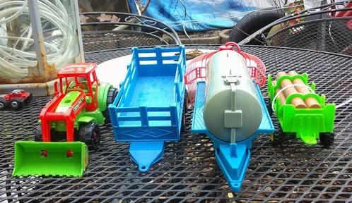 Speelgoed traktor met aanhangers, Kinderen en Baby's, Speelgoed | Speelgoedvoertuigen, Zo goed als nieuw, Ophalen of Verzenden