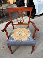 Prachtig oud stoeltje, Ophalen