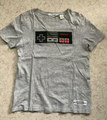 Grijze Super Mario shirt, maat 134 - 140 beschikbaar voor biedingen