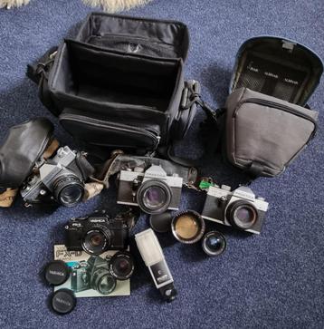 4 x Analoog spiegelreflexcamera met lenzen- allees in 1 koop beschikbaar voor biedingen