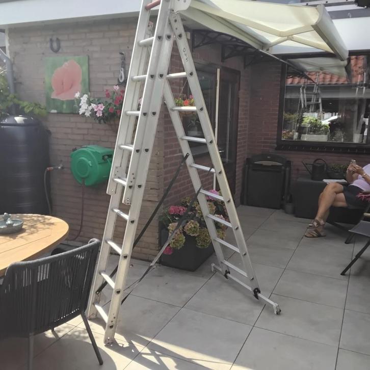 Te koop diversen ladders bv Altrex. Stabiliteitsbalk, Doe-het-zelf en Verbouw, Ladders en Trappen, Gebruikt, Ladder, 4 meter of meer