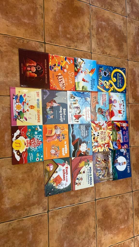 18 verschillende Sinterklaas voorleesboeken, Diversen, Sinterklaas, Zo goed als nieuw, Ophalen of Verzenden