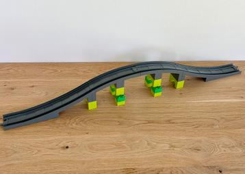 Duplo Grote Treinbrug beschikbaar voor biedingen