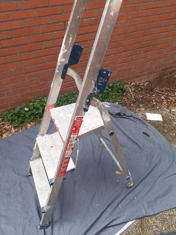 Altrax krukje, trapje 3 treden trap, 150 kg, 133 cm beschikbaar voor biedingen
