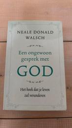 Neale Donald Walsch - Een ongewoon gesprek met God, Achtergrond en Informatie, Ophalen of Verzenden, Zo goed als nieuw, Spiritualiteit algemeen
