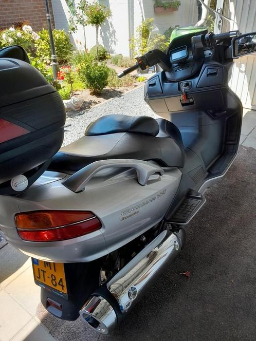 Motorscooter  burgman  650 kleur  zilvergrijs, Motoren, Motoren | Suzuki, Particulier, Scooter, Ophalen