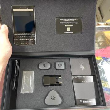 BlackBerry Porsche design P'9983
4G | ENKELE SIM | 64 GB |  beschikbaar voor biedingen