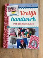 Nienke Landman - Vrolijk handwerk!, Breien en Haken, Nienke Landman; Nina Hogeboom, Ophalen of Verzenden, Zo goed als nieuw