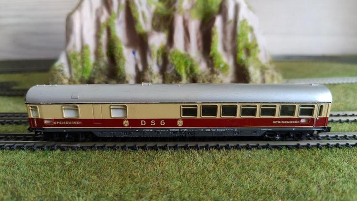 Trix 13017 DSG-restauratierijtuig van de DB, Hobby en Vrije tijd, Modeltreinen | N-Spoor, Zo goed als nieuw, Wagon, Gelijkstroom