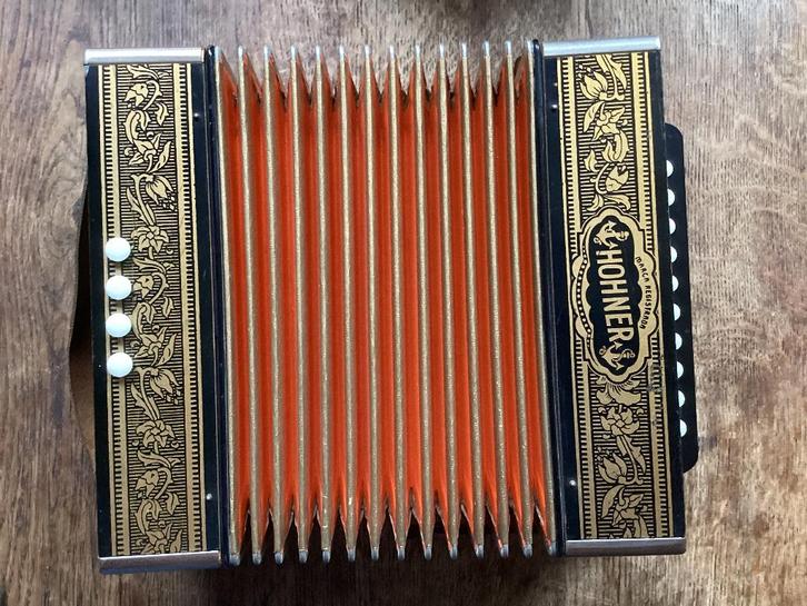 Mooie Hohner Goudbrand eenrijer C trekzak diatonisch, Muziek en Instrumenten, Accordeons, Zo goed als nieuw, Knopaccordeon, Overige formaten