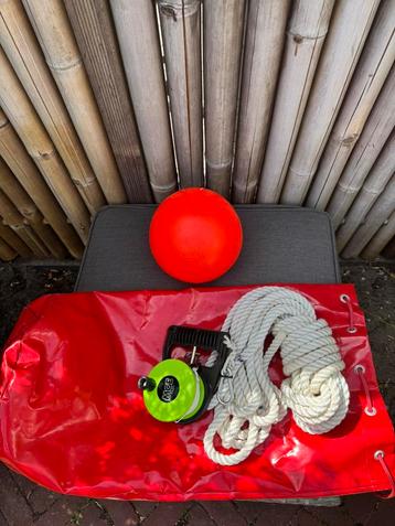 MGE 50m diving reel met boei en touw zgan beschikbaar voor biedingen