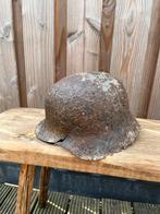 Duitse M42 helm bodemvondst, Verzamelen, Ophalen of Verzenden, Landmacht, Duitsland, Helm of Baret