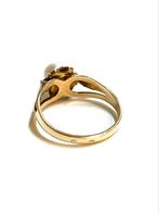 14k gouden ring met een parel en granaatstenen, Met edelsteen, Ophalen of Verzenden, Dame, Goud