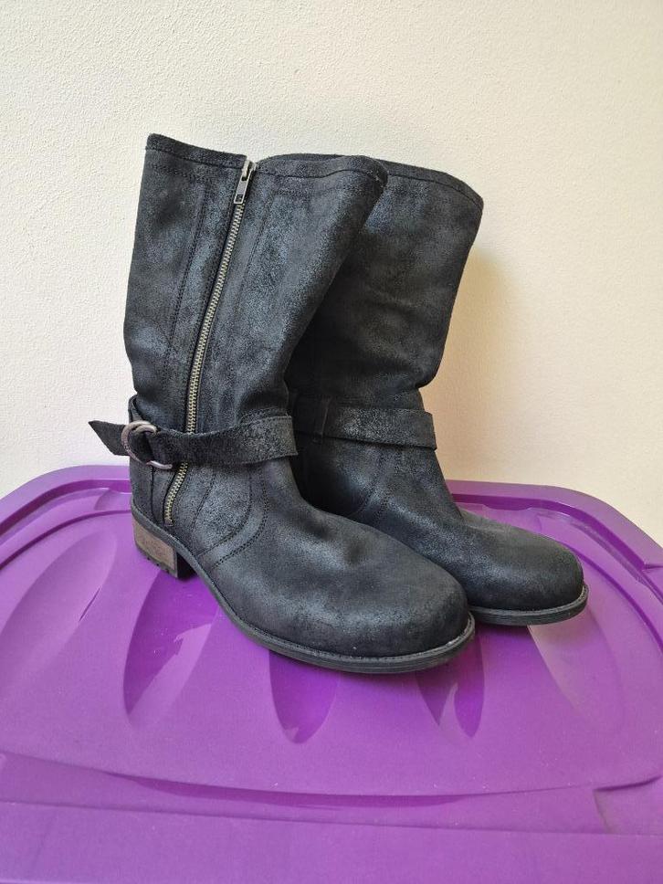 UGG halfhoge bikerlaars zgan 41, Kleding | Dames, Schoenen, Zo goed als nieuw, Hoge laarzen, Zwart, Ophalen of Verzenden