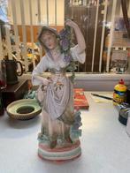 Beeld schitterend antiek bisque beeld van vrouw figuur., Antiek en Kunst, Kunst | Beelden en Houtsnijwerken, Ophalen of Verzenden