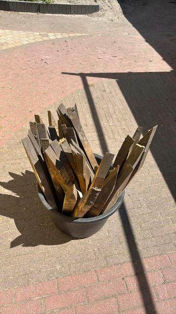 Bekisting piketpaaltjes - ruim 30 stuks beschikbaar voor biedingen
