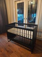 Kids Mill Intense Zwart Commode, Ledikant & Muurplank, Kinderen en Baby's, Ophalen, Gebruikt, Ledikant