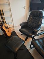 Hjort Knudsen fauteuil met voetenbank, Ophalen, Zo goed als nieuw, 50 tot 75 cm, Leer