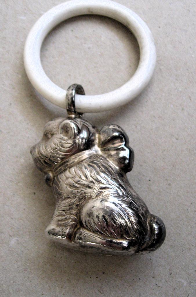 Verzilverde rammelaar met bijtring jaren 60, Antiek en Kunst, Antiek | Speelgoed, Ophalen of Verzenden