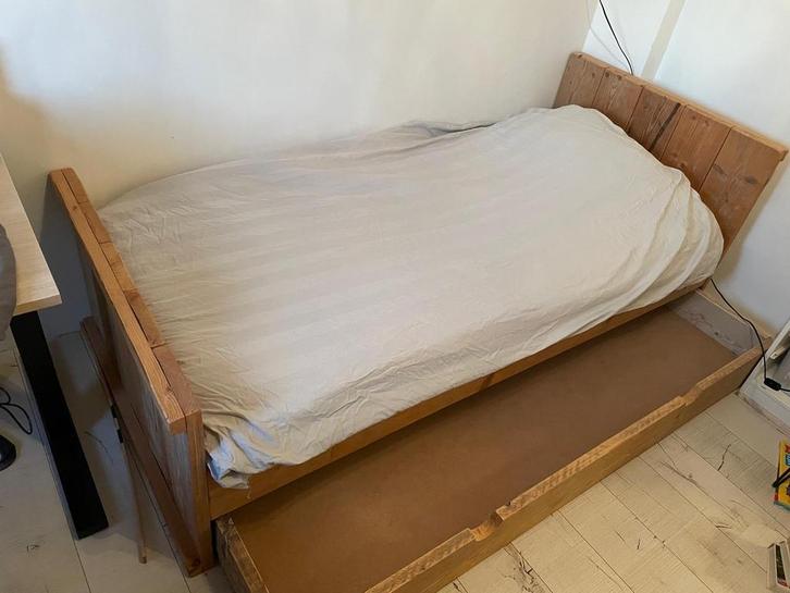 Massief Grenen Eenpersoonsbed met Lade, Huis en Inrichting, Slaapkamer | Bedden, Zo goed als nieuw, Eenpersoons, 90 cm, 200 cm