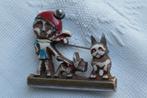Broche van meisje met honden  -  vintage, Verzenden, Overige materialen, Broche