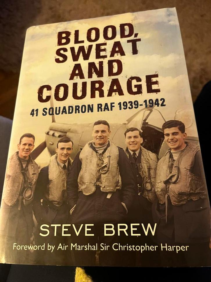 Blood, Sweat and Courage - 41 Squadron RAF 1939-1942, Boeken, Oorlog en Militair, Zo goed als nieuw, Luchtmacht, Tweede Wereldoorlog