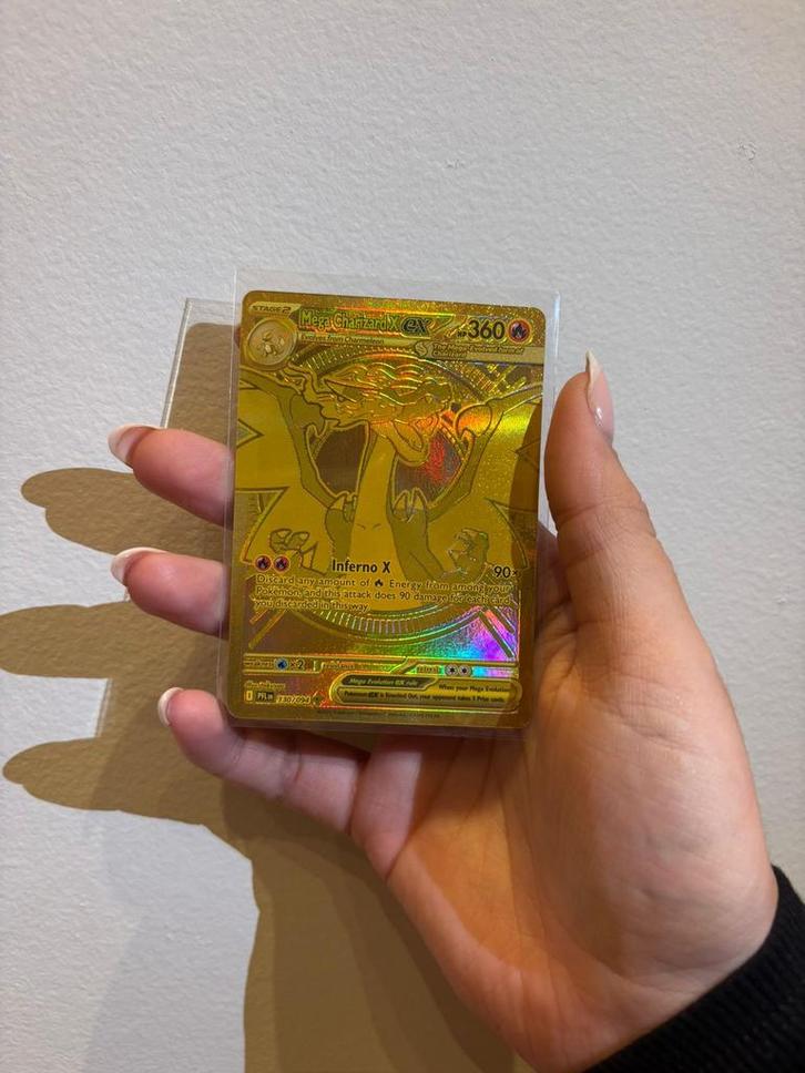 Mega Charizard X EX GOLD 130/094 - Zeldzaam!, Hobby en Vrije tijd, Verzamelkaartspellen | Pokémon, Zo goed als nieuw, Losse kaart