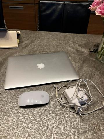 Apple macbook Air 2017 incl Apple magic mouse
