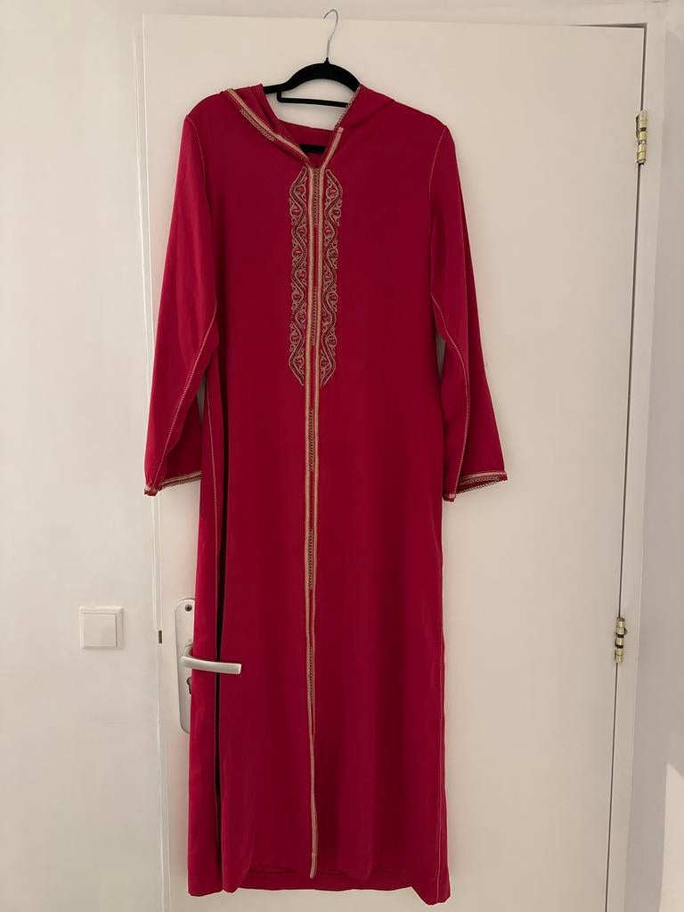 Rode Djellaba - Maat M, Maat 38/40 (M), Ophalen of Verzenden, Zo goed als nieuw, Rood
