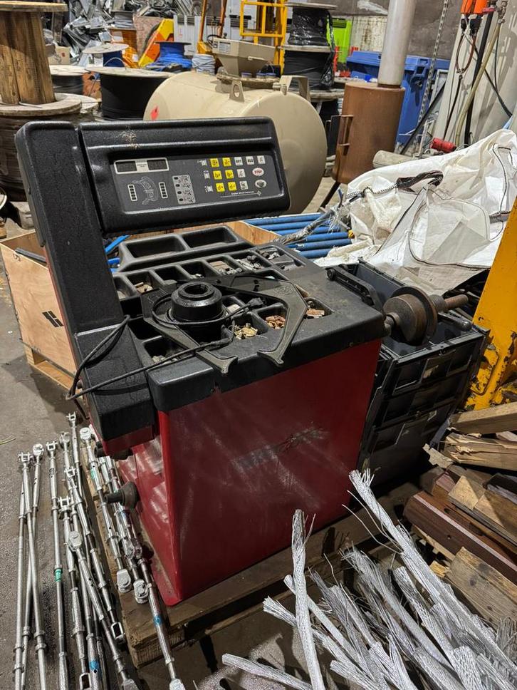 Bandenbalanceermachine WT90B – 230V, Doe-het-zelf en Verbouw, Metalen, Gebruikt, Overige metalen, Ophalen