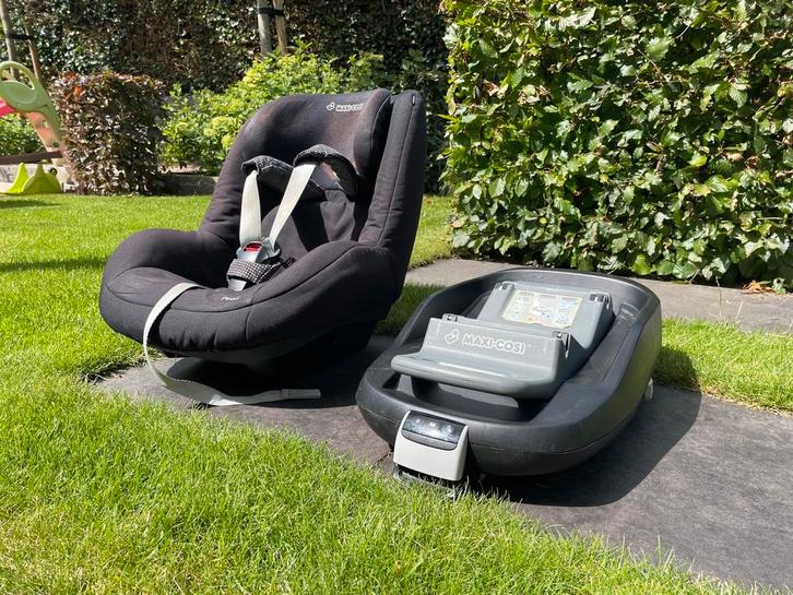 Maxi cosi Pearl autostoel met familyfix base, Kinderen en Baby's, Autostoeltjes, Gebruikt, Maxi-Cosi, 9 t/m 18 kg, Isofix, Slaapstand