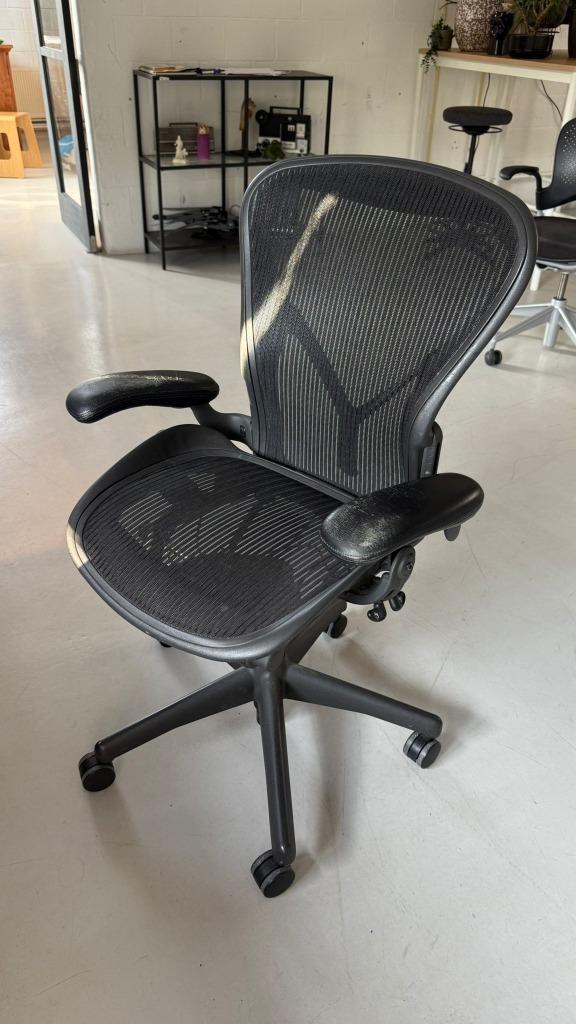 Herman Miller Aeron Desk Chair, Huis en Inrichting, Bureaustoelen, Zo goed als nieuw, Bureaustoel, Zwart, Ergonomisch, Ophalen