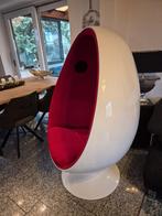 Retro Ei Stoel - Rood, Ophalen, Stof, Zo goed als nieuw, Eén