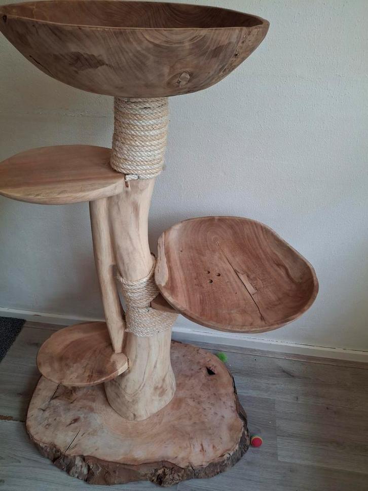Houten krabpaal met 2 schalen en sisal touw, Dieren en Toebehoren, Krabmeubelen, Krabpaal, Ophalen
