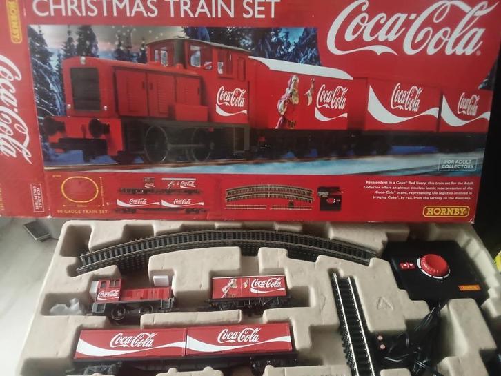 Hornby Coca Cola kersttrein, Hobby en Vrije tijd, Modeltreinen | H0, Zo goed als nieuw, Treinset, Gelijkstroom, Overige merken