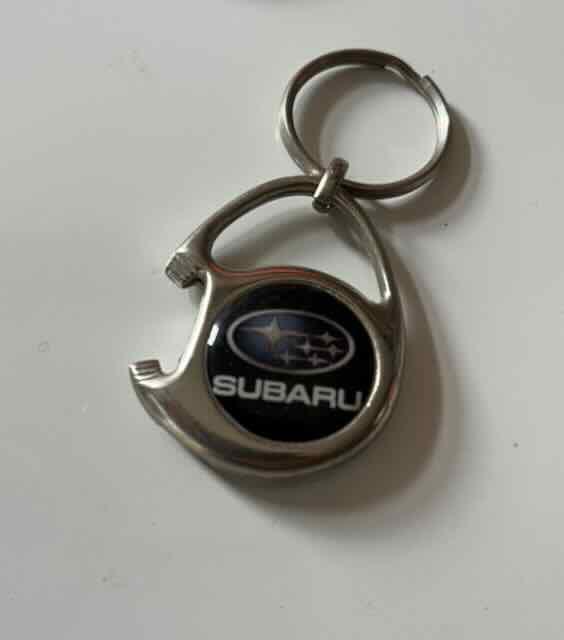 SUBARU  nw logo  sleutelhanger - Winkelwagnmunt Nieuw, Ophalen of Verzenden, Nieuw
