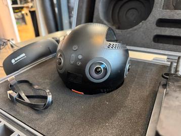 Insta360 Pro 2 - Professionele 360 Camera beschikbaar voor biedingen