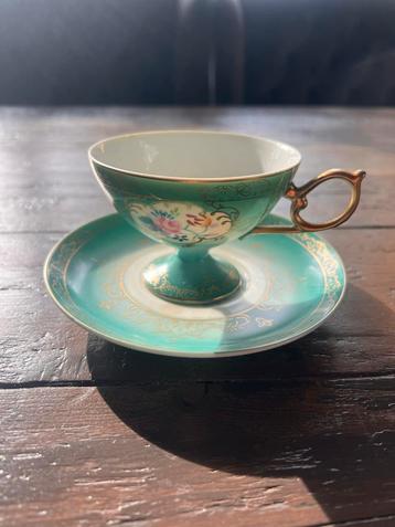 Vintage Versailles Theekop en Schotel beschikbaar voor biedingen