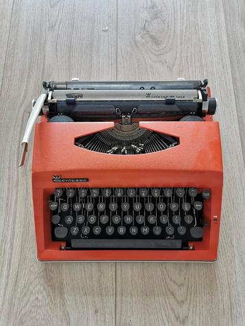 Vintage Contessa typemachine 