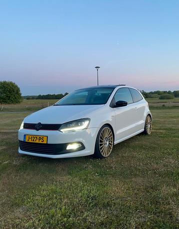 Volkswagen Polo 1.2 TSI Match airco pano dak beschikbaar voor biedingen
