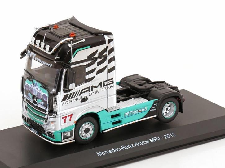 Atlas 1:43 Mercedes-Benz Actros MP4 Truck AMG Petronas F1, Hobby en Vrije tijd, Modelauto's | 1:43, Nieuw, Bus of Vrachtwagen