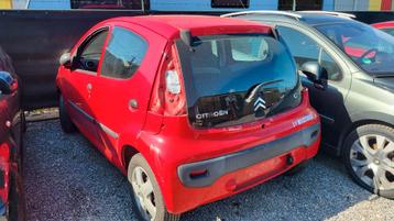 Citroen c1 in onderdelen te koop!  Deuren/achterklep etc beschikbaar voor biedingen